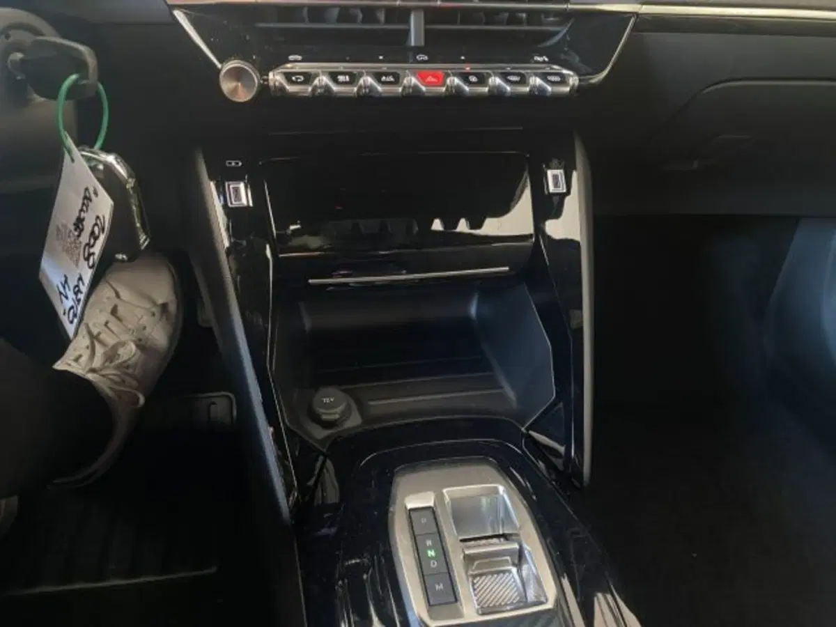 Peugeot 2008 nuova a Perugia (16)