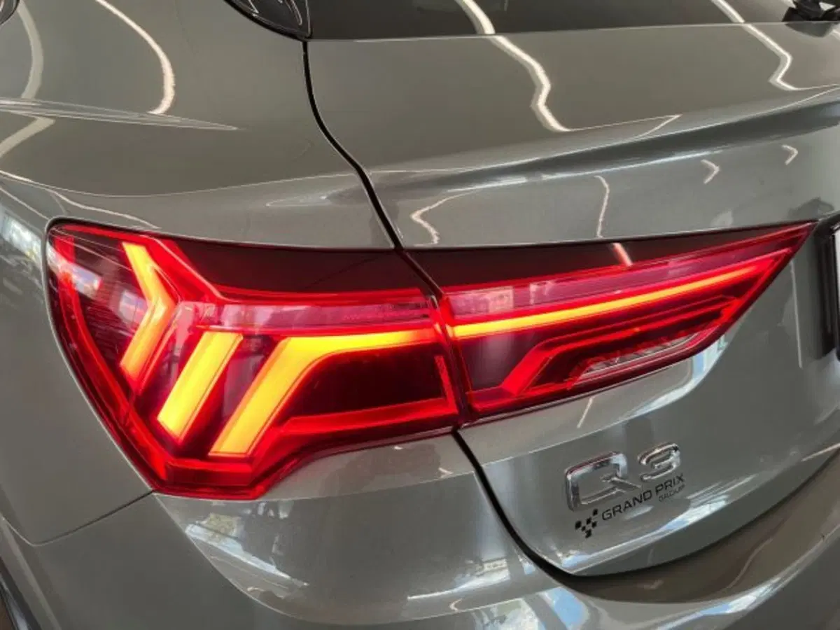 Audi Q3 Sportback usata a Bologna (8)