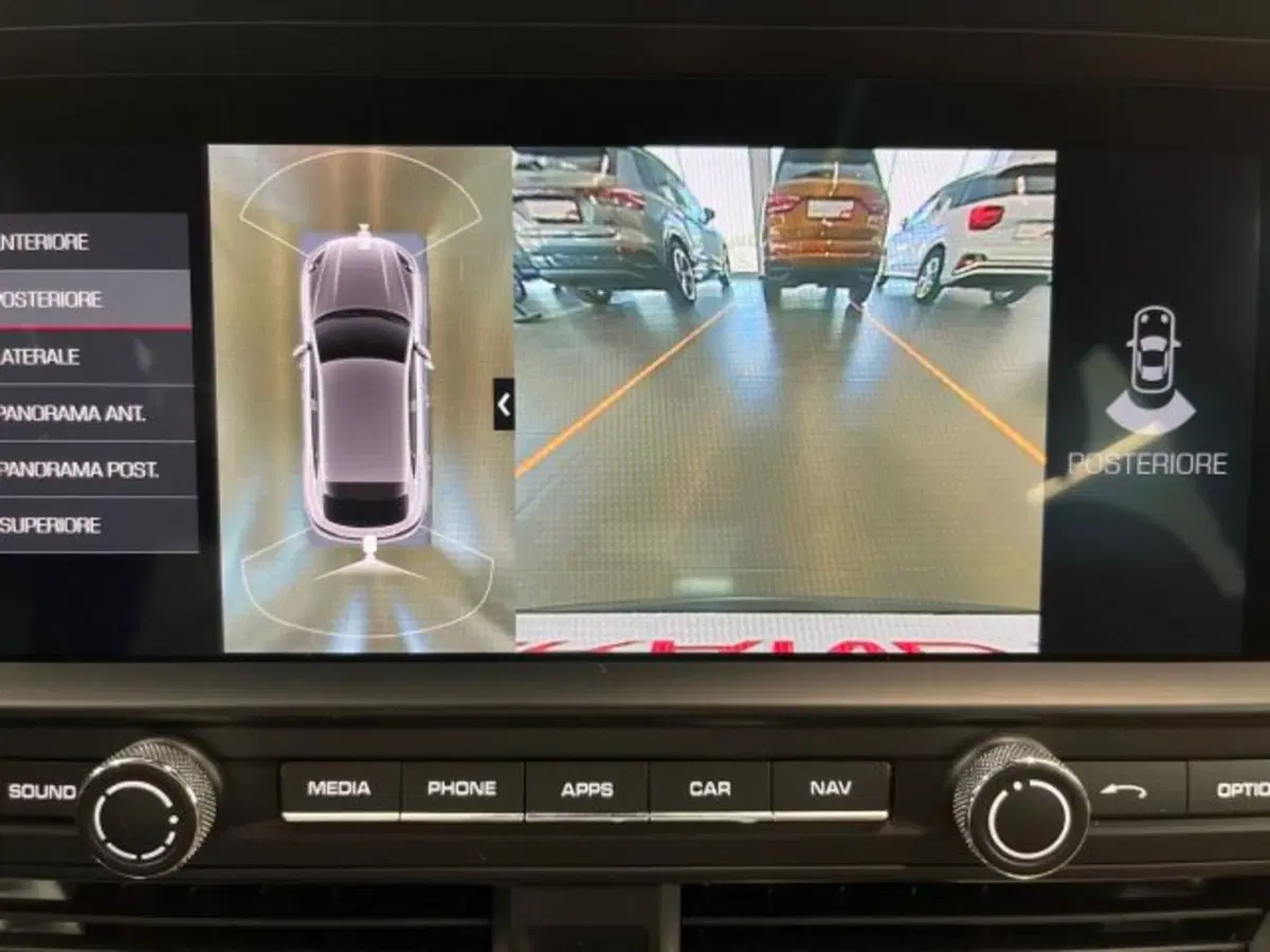 Porsche Macan usata a Bologna (15)