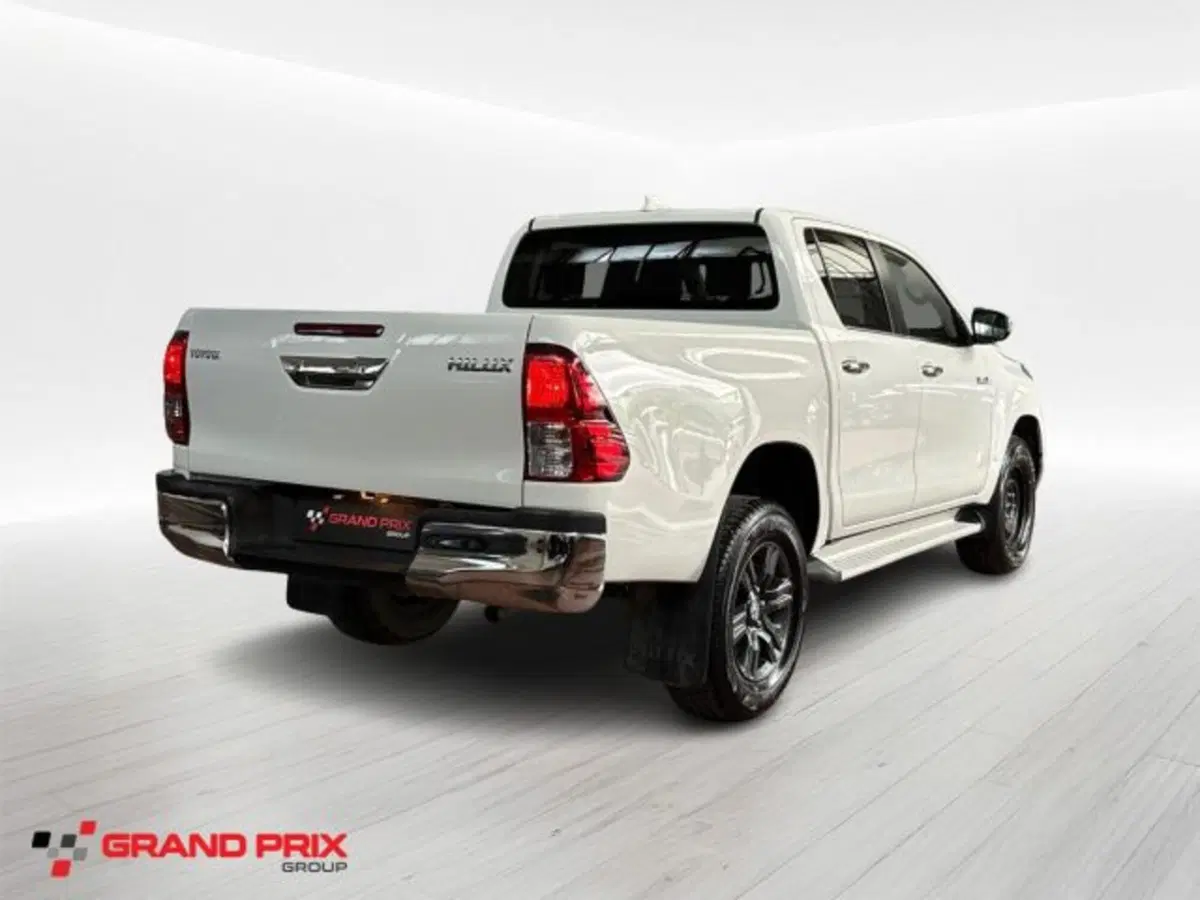 Toyota Hilux usata a Bologna (2)