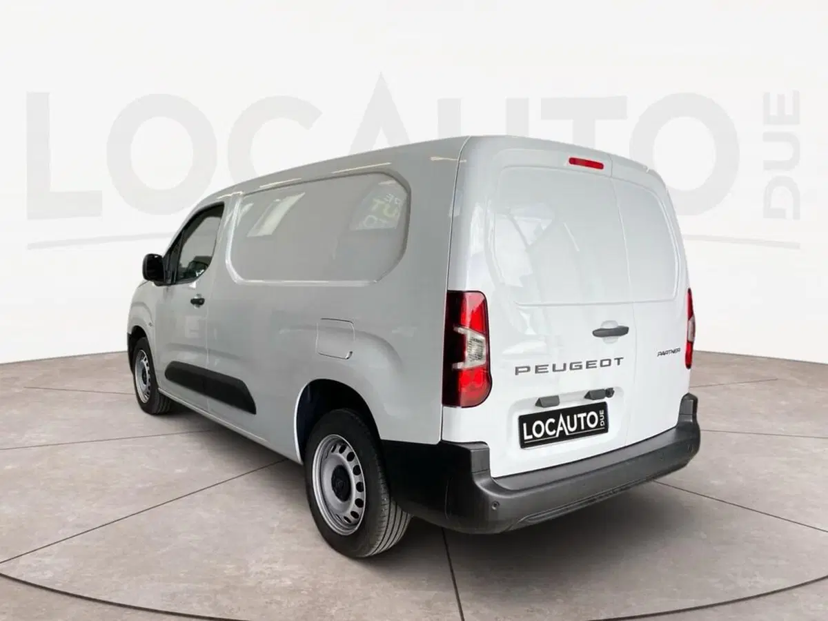 Peugeot Partner Furgone usata a Torino (5)
