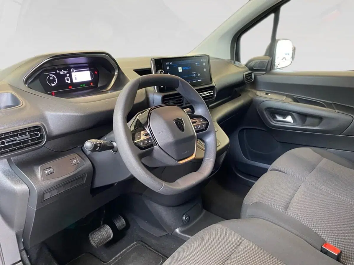 Peugeot Partner Furgone usata a Torino (6)