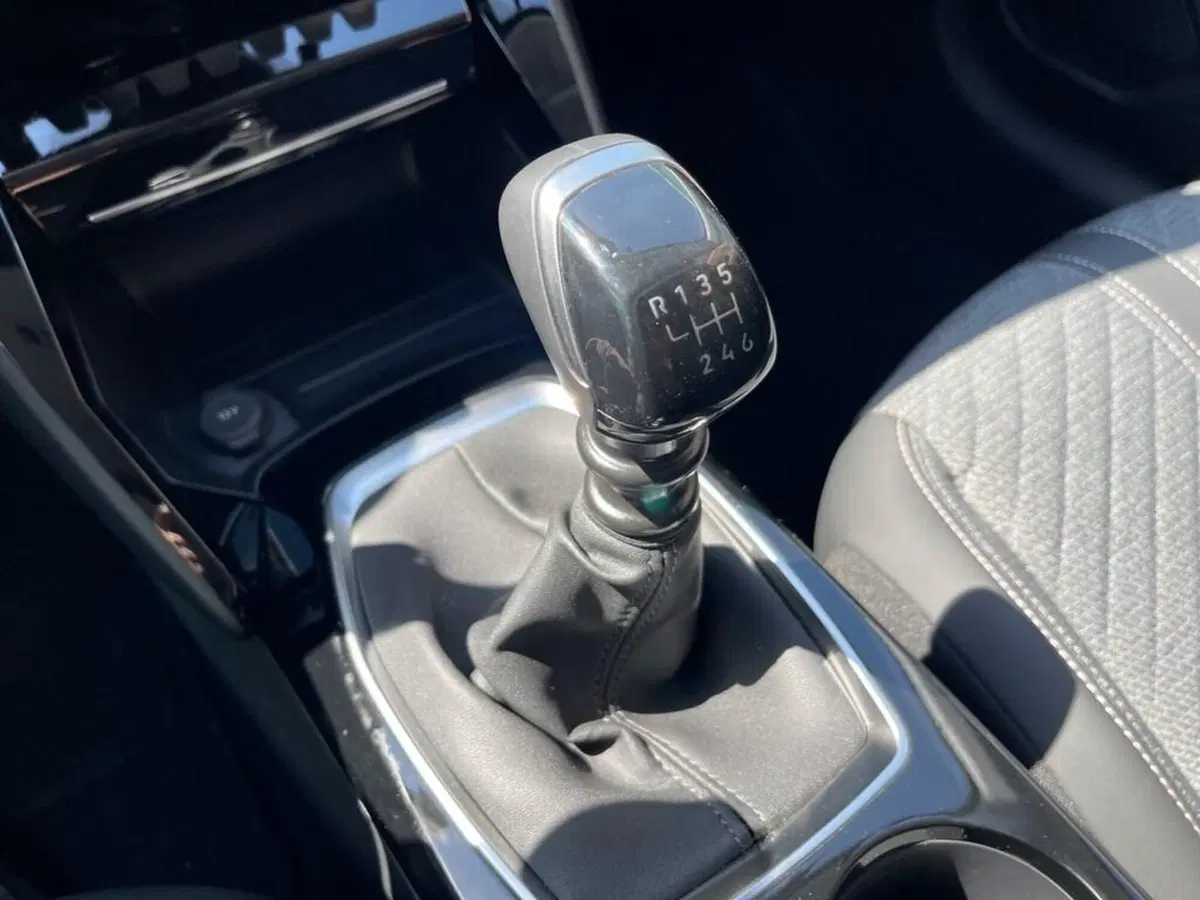 Peugeot 208 usata a Torino (12)