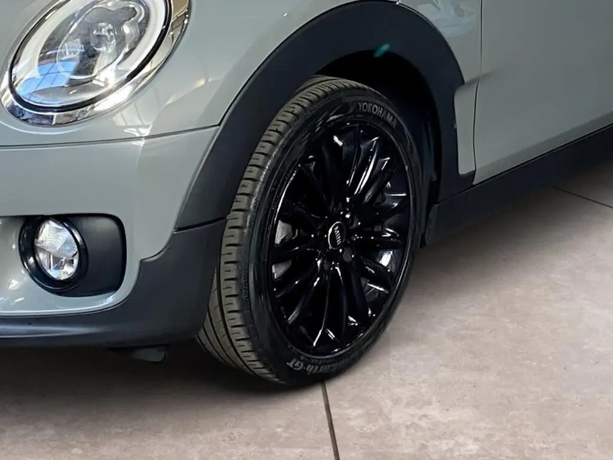 MINI Mini Clubman usata a Torino (15)