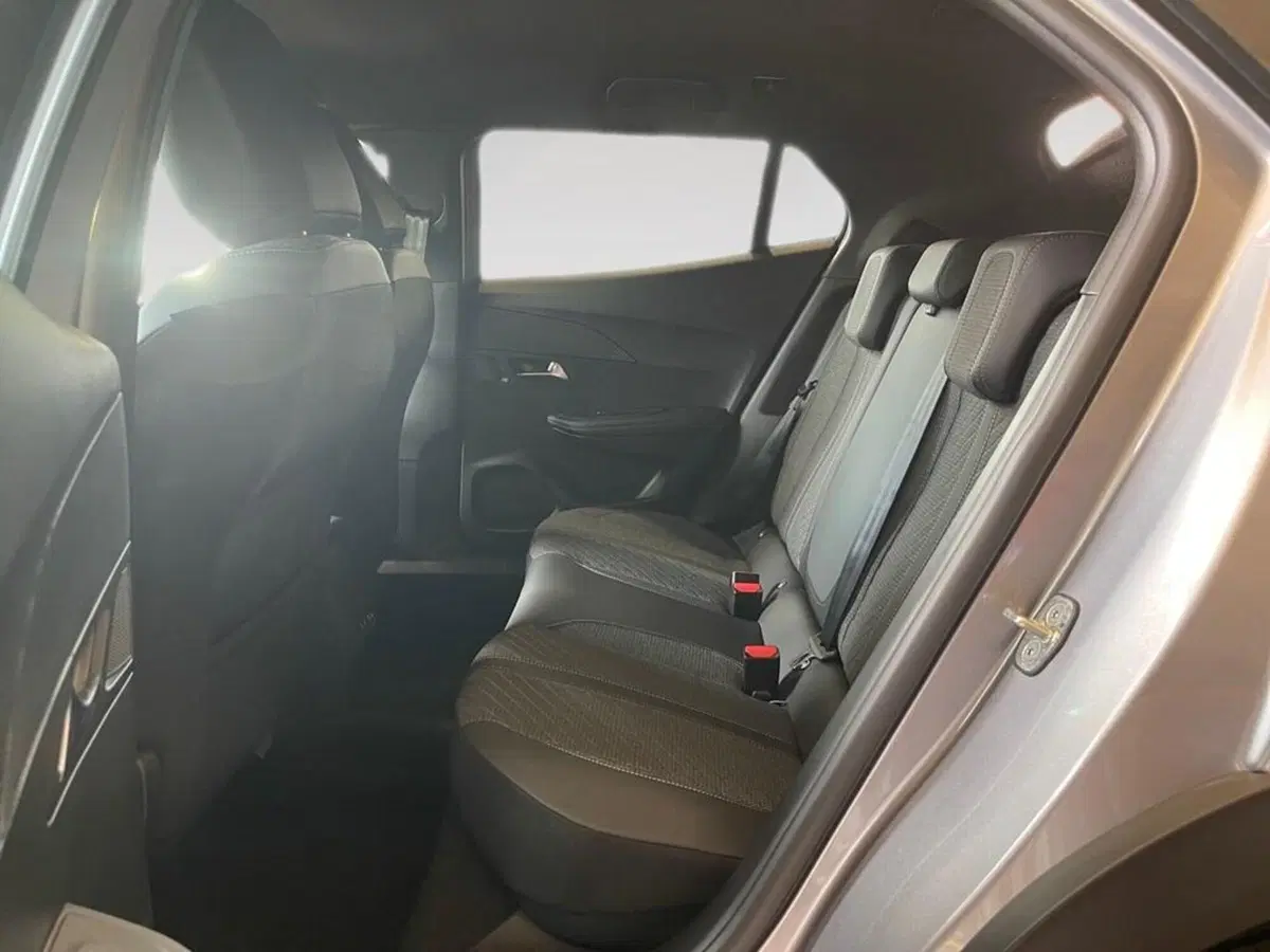 Peugeot 2008 nuova a Torino (8)