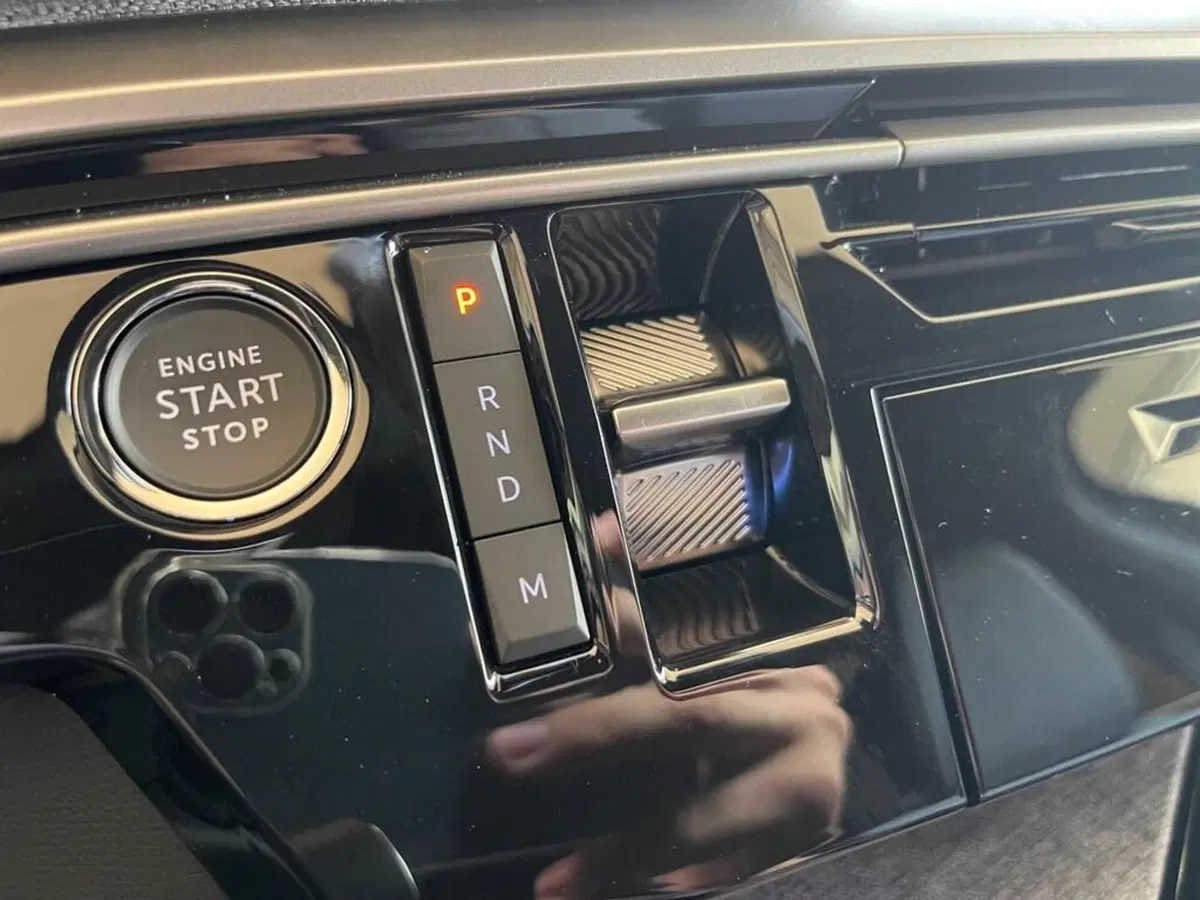 Peugeot 5008 nuova a Torino (11)