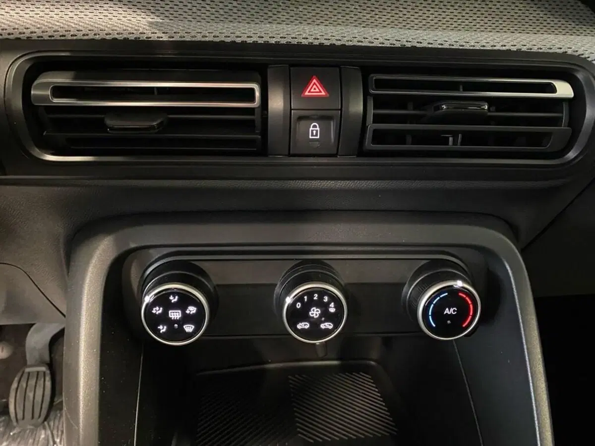 Citroen C3 Aircross nuova a Torino (11)