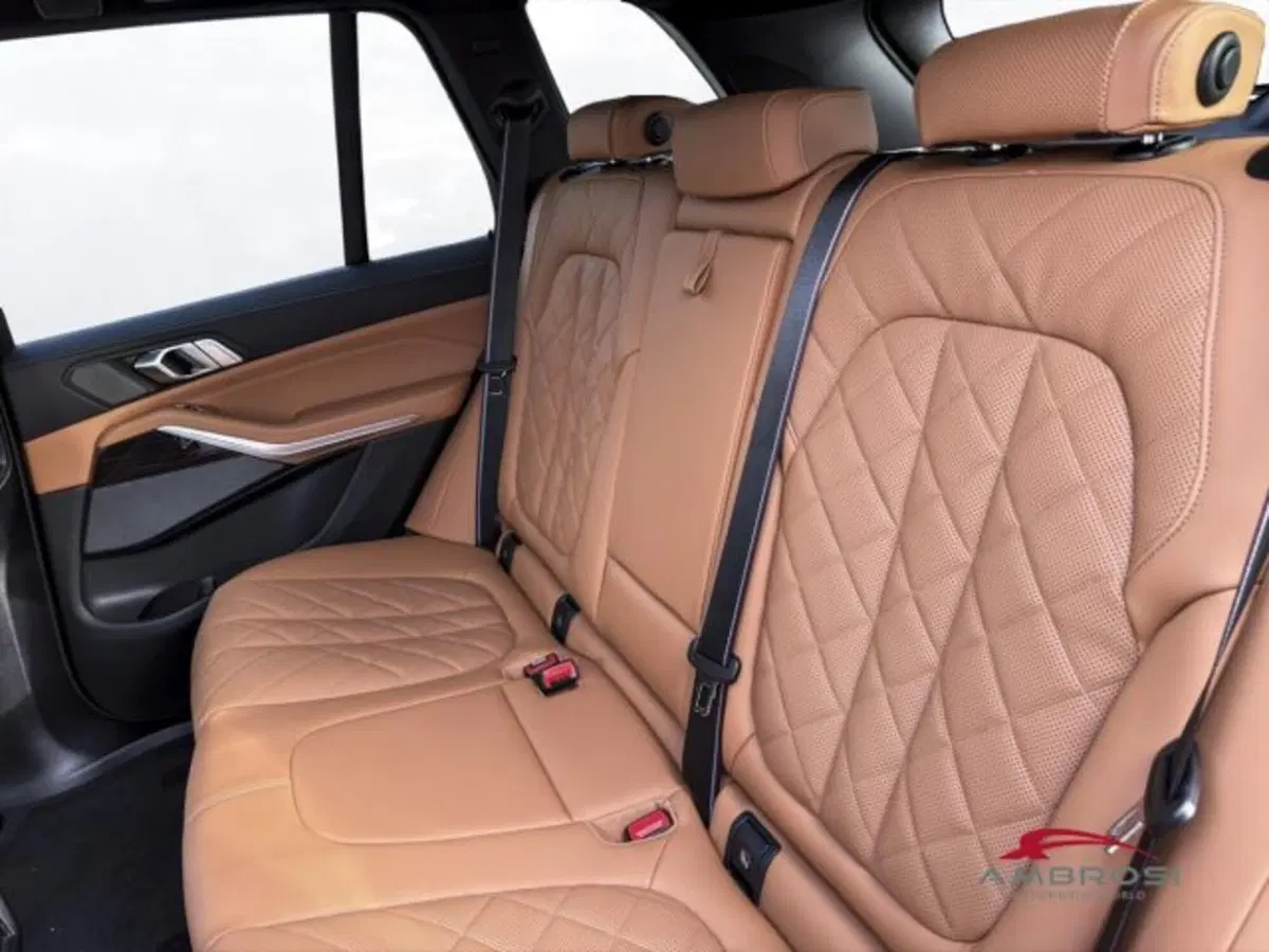 BMW X5 nuova a Perugia (11)
