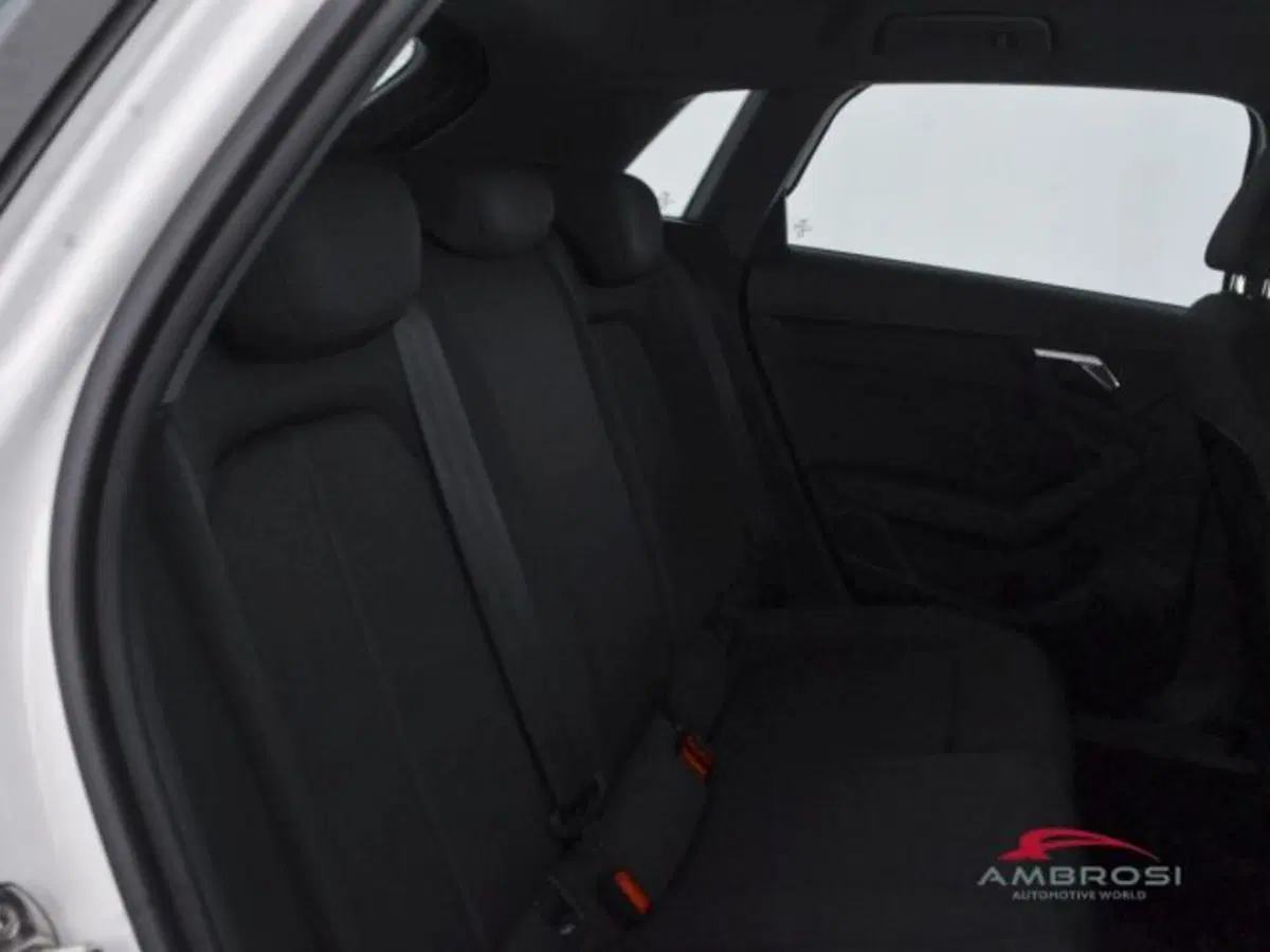 Audi A3 Sportback usata a Perugia (11)