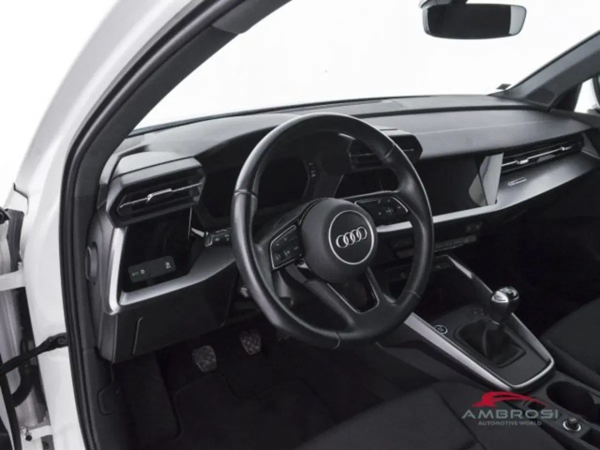 Audi A3 Sportback usata a Perugia (8)