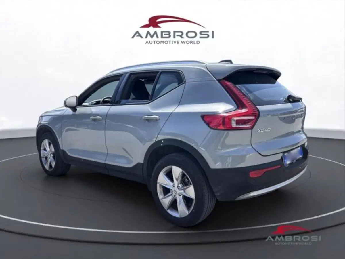 Volvo XC40 usata a Perugia (4)