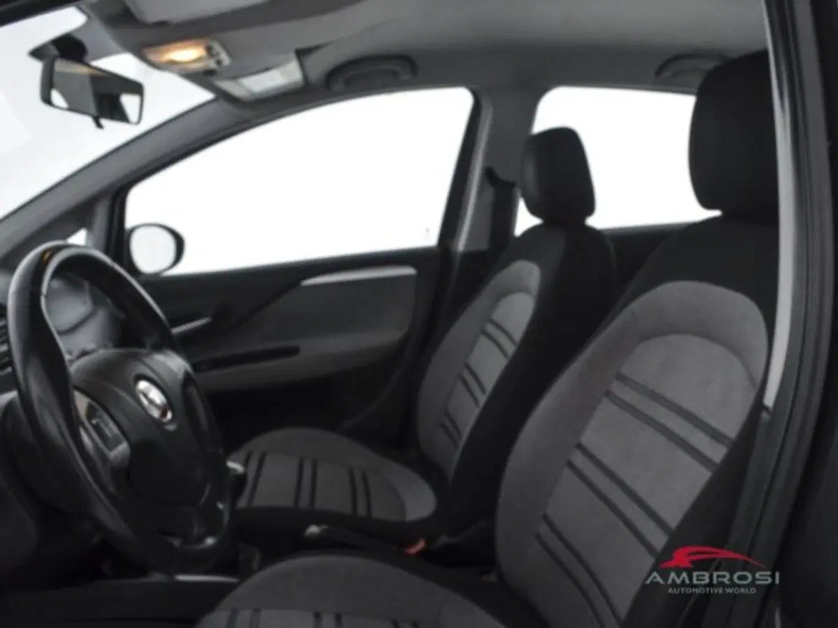 Fiat Punto Evo usata a Perugia (9)
