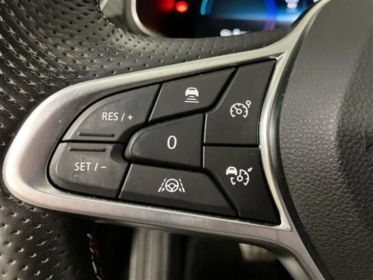 Renault Arkana usata a Como (17)