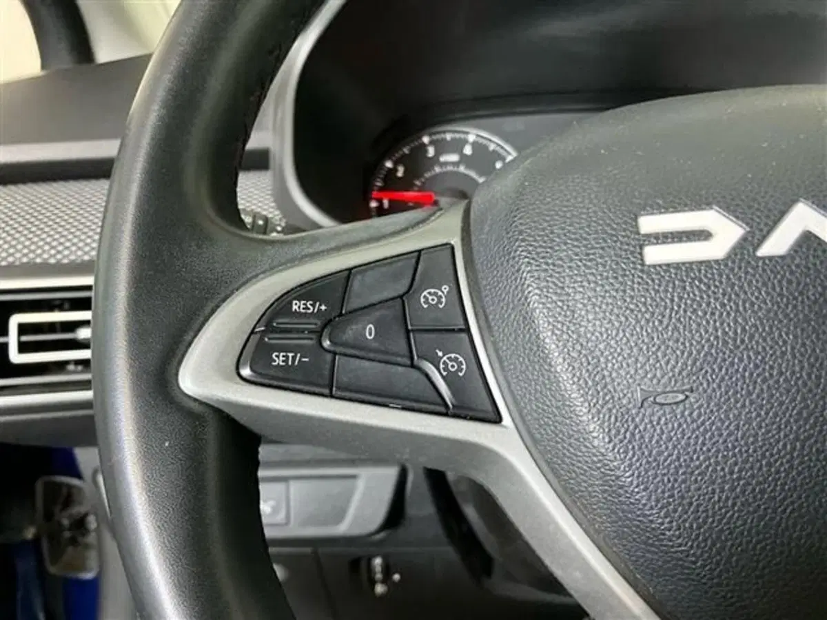 Dacia Sandero usata a Como (17)