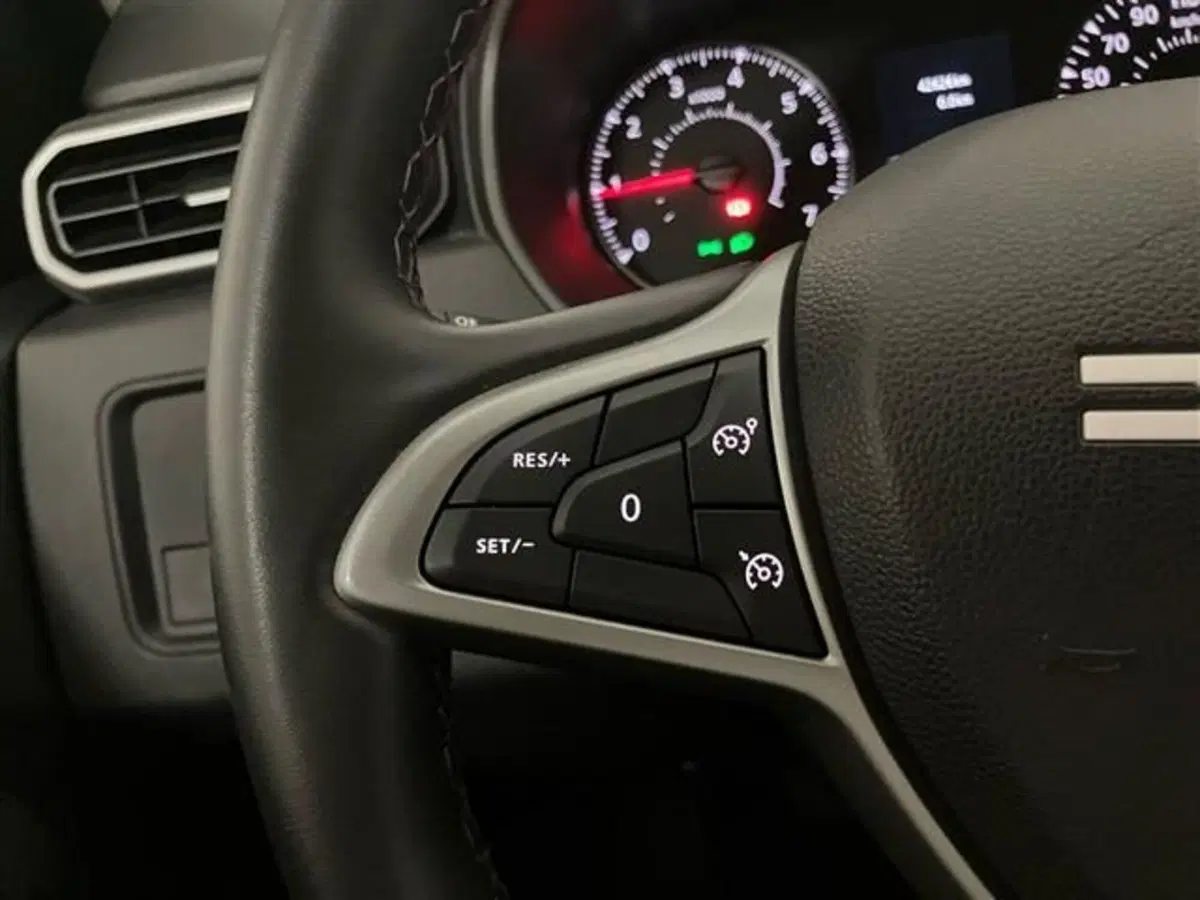 Dacia Duster usata a Como (17)