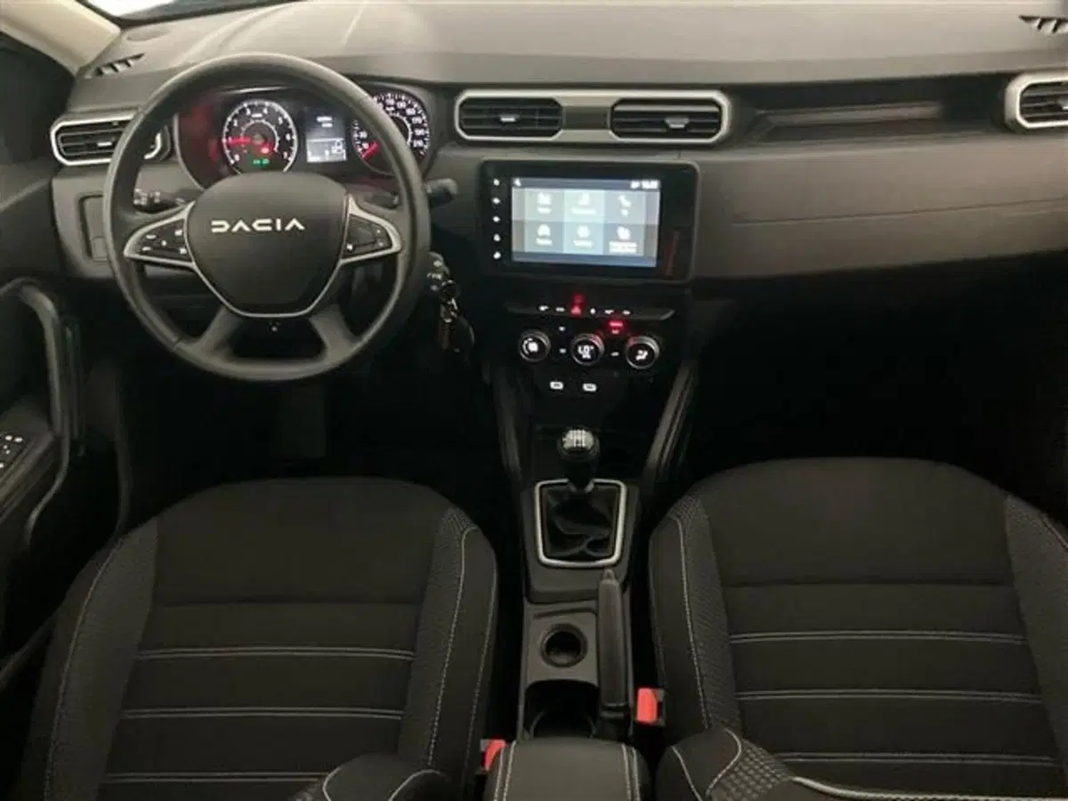 Dacia Duster usata a Como (9)