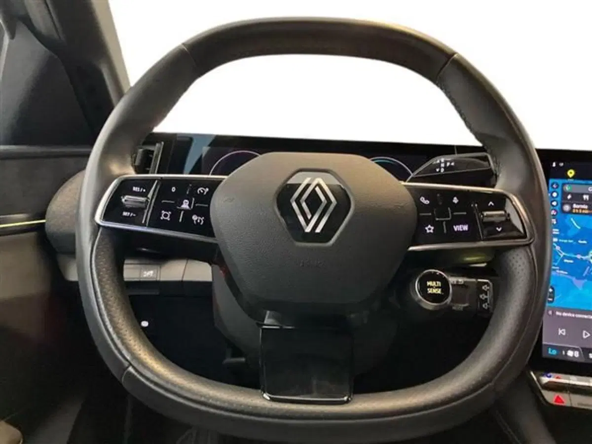 Renault Megane E-Tech Electric usata a Como (16)