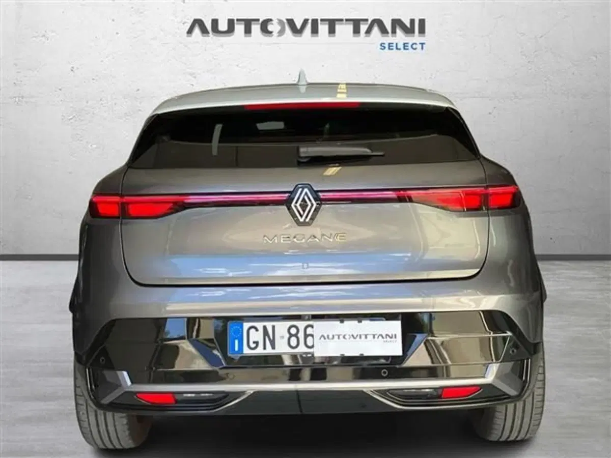 Renault Megane E-Tech Electric usata a Como (5)