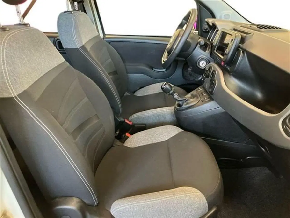 Fiat Panda Cross usata a Como (11)