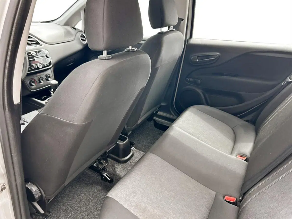 Fiat Punto usata a Piacenza (10)