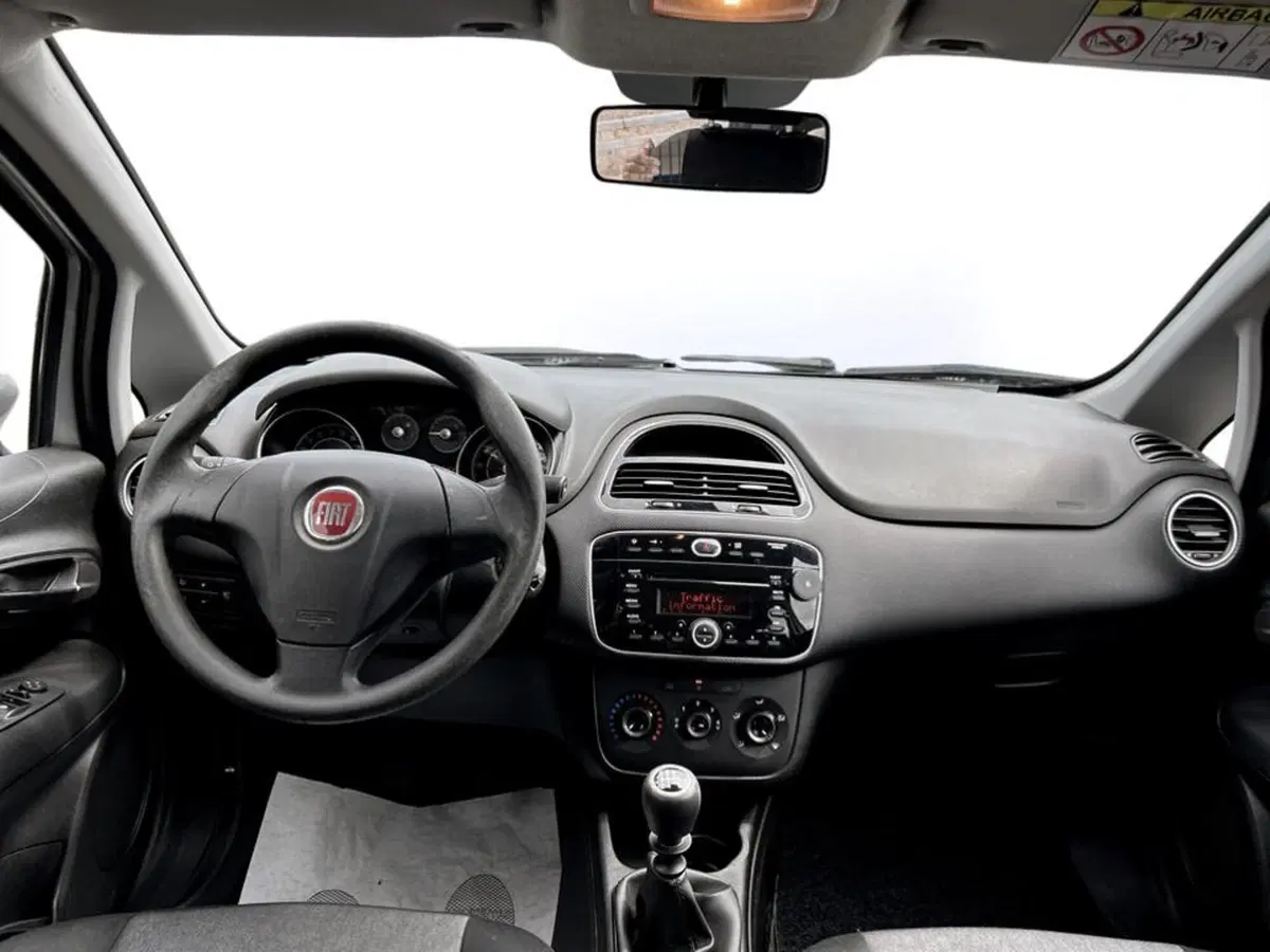Fiat Punto usata a Piacenza (8)