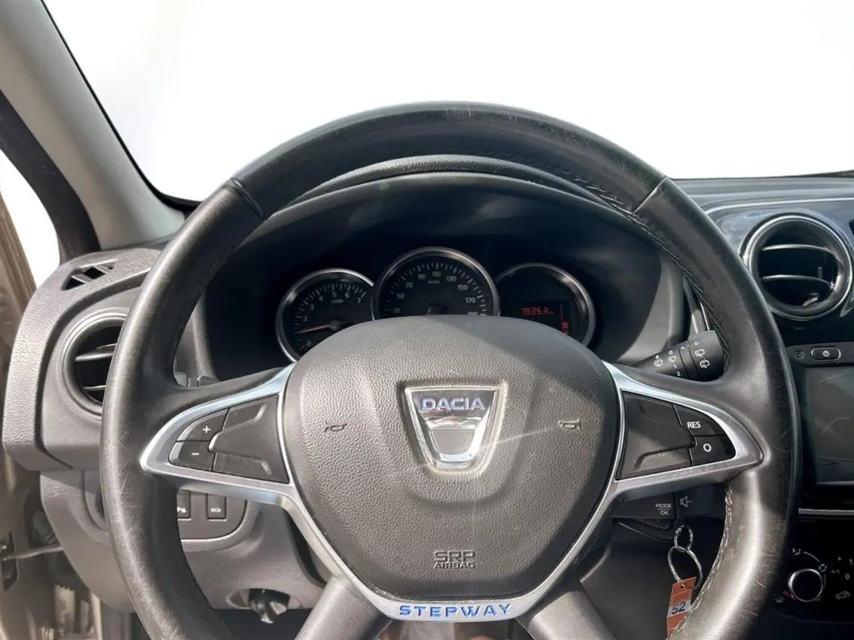 Dacia Sandero usata a Piacenza (12)