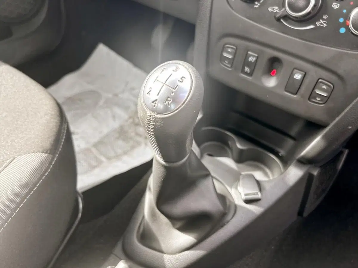 Dacia Sandero usata a Piacenza (15)