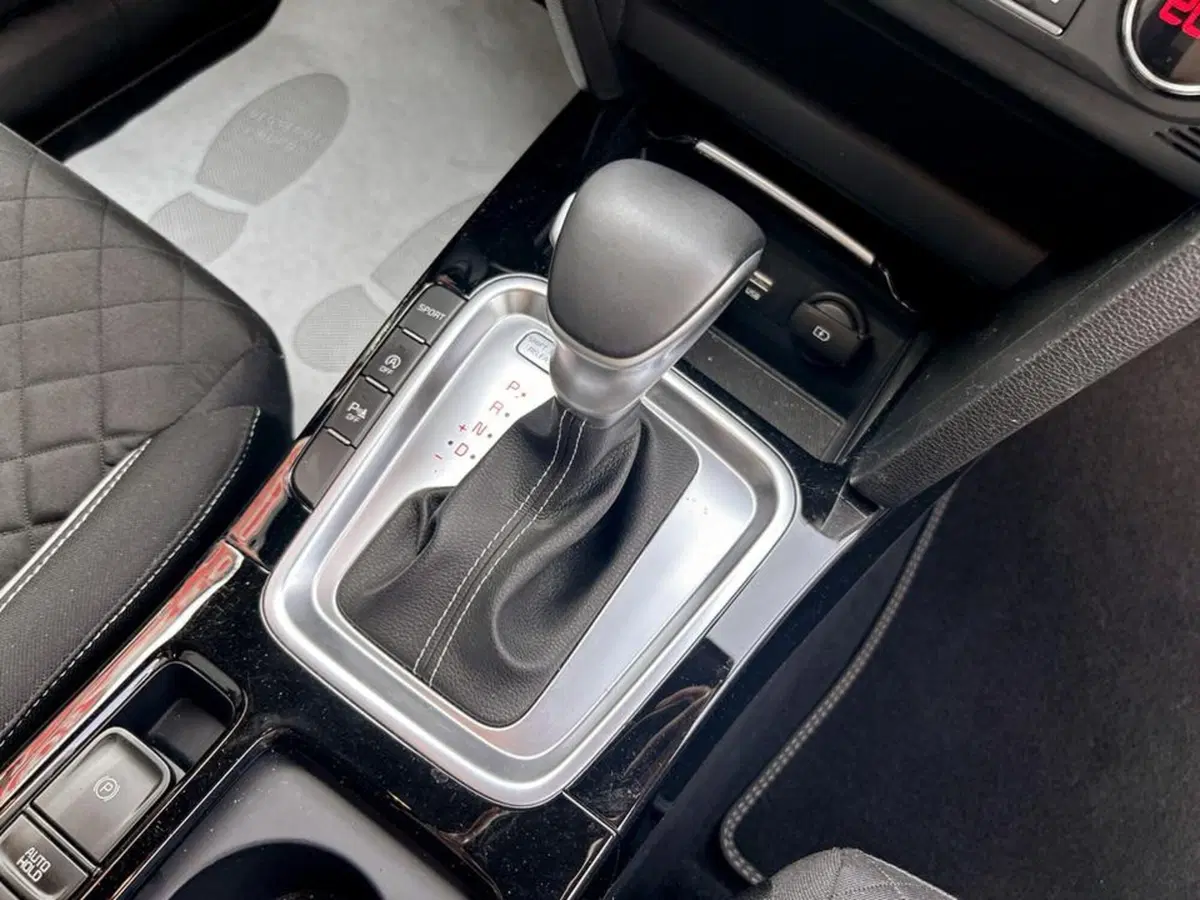 Kia Ceed usata a Piacenza (15)