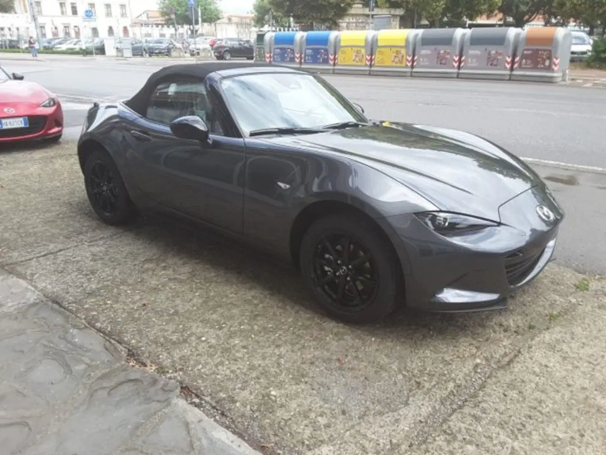 Mazda MX-5 nuova a Firenze (4)