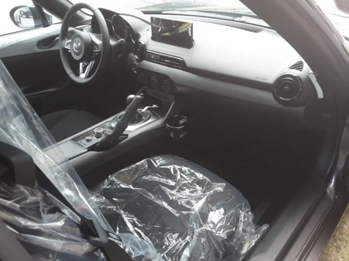 Mazda MX-5 nuova a Firenze (9)