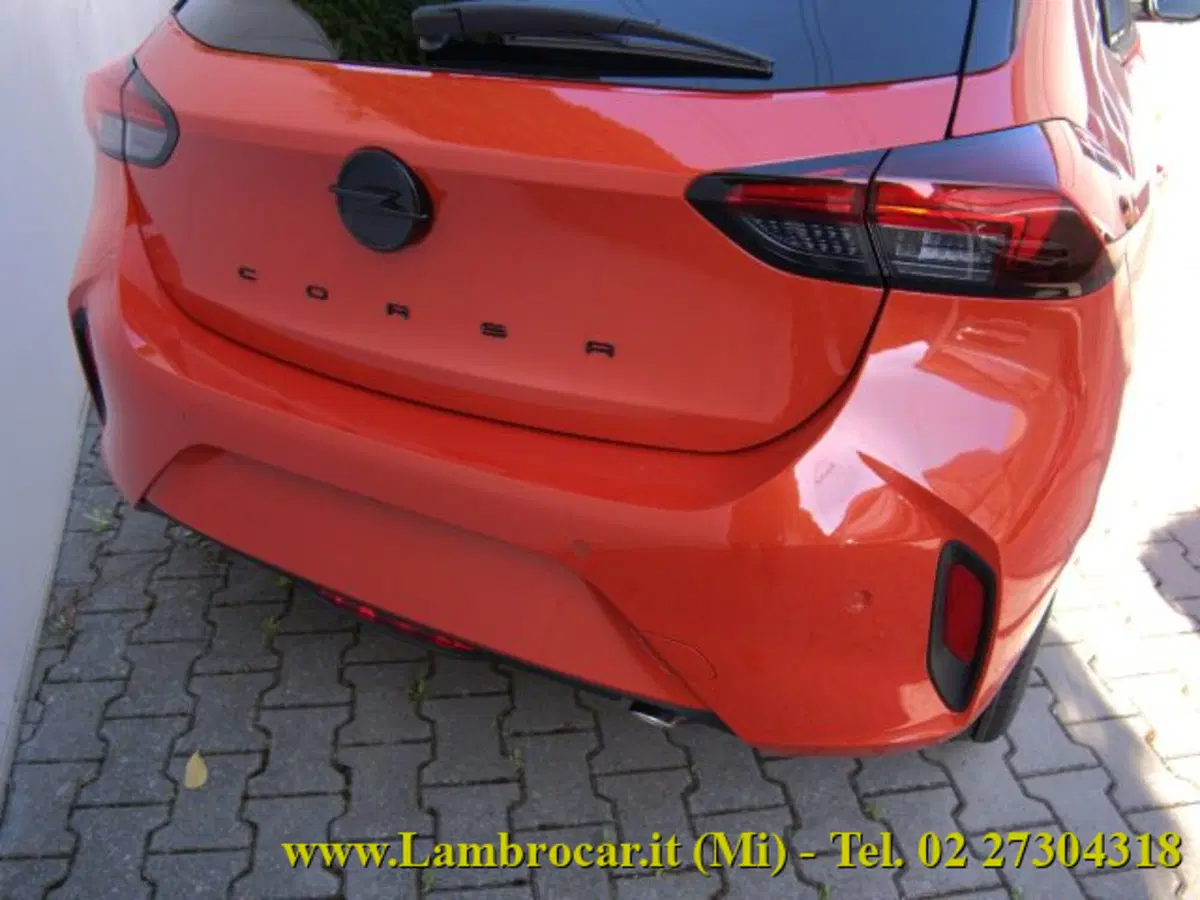 Opel Corsa nuova a Milano (10)