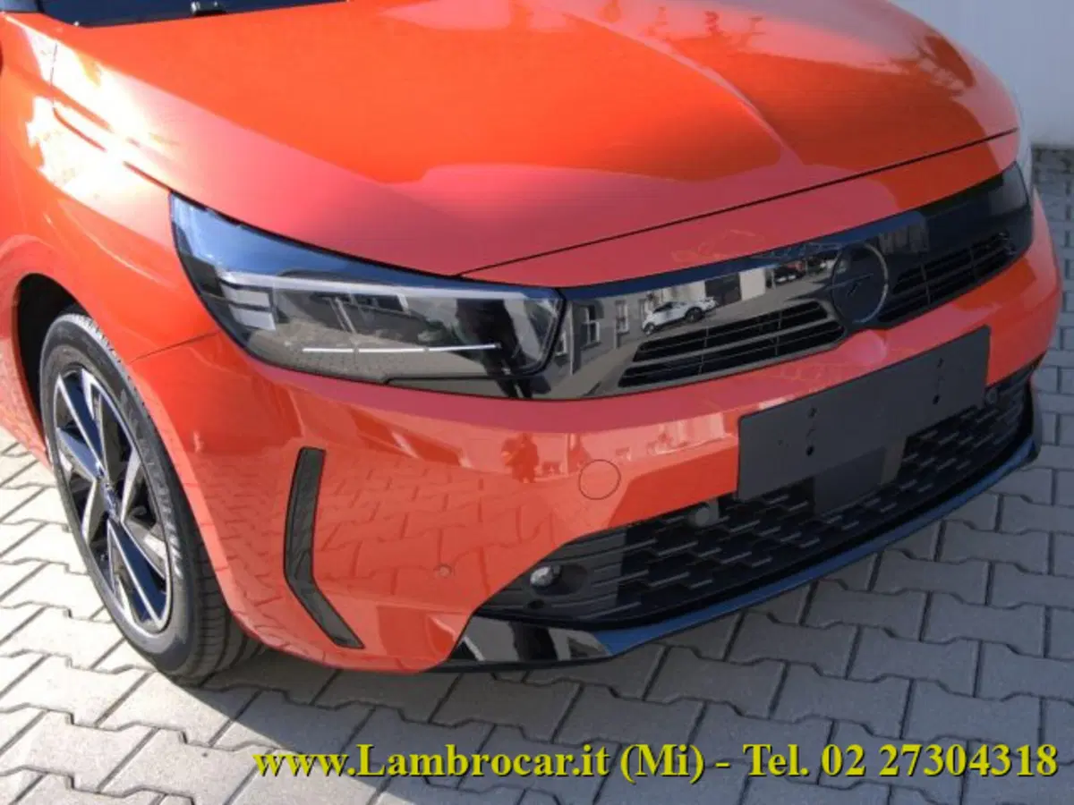 Opel Corsa nuova a Milano (11)