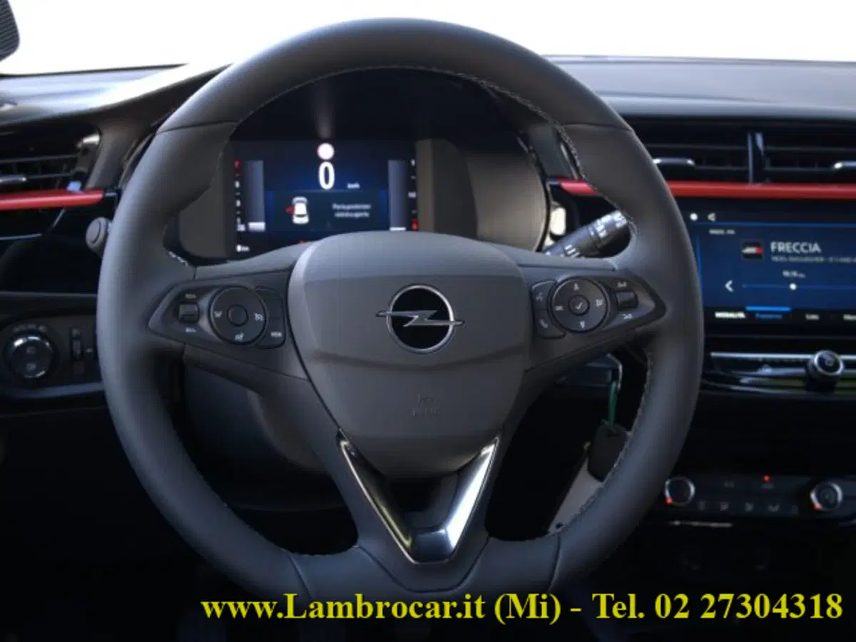 Opel Corsa nuova a Milano (6)