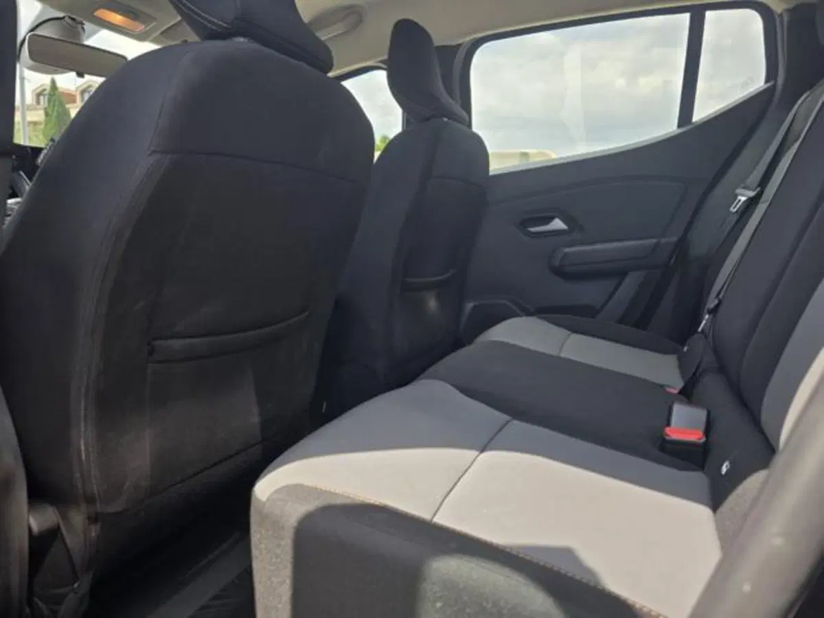 Dacia Sandero Stepway usata a Napoli (6)