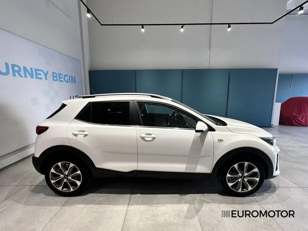 Kia Stonic usata a Bari (4)
