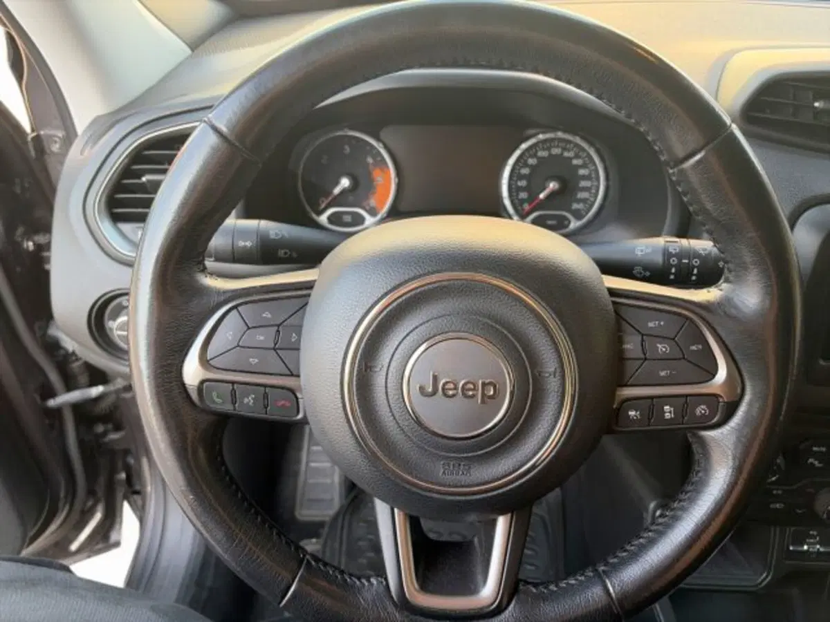 Jeep Renegade usata a Modena (5)