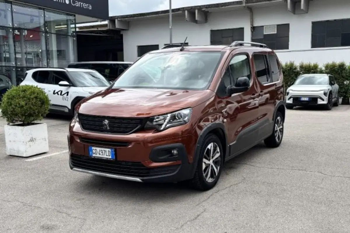 Peugeot Rifter usata a Latina (3)