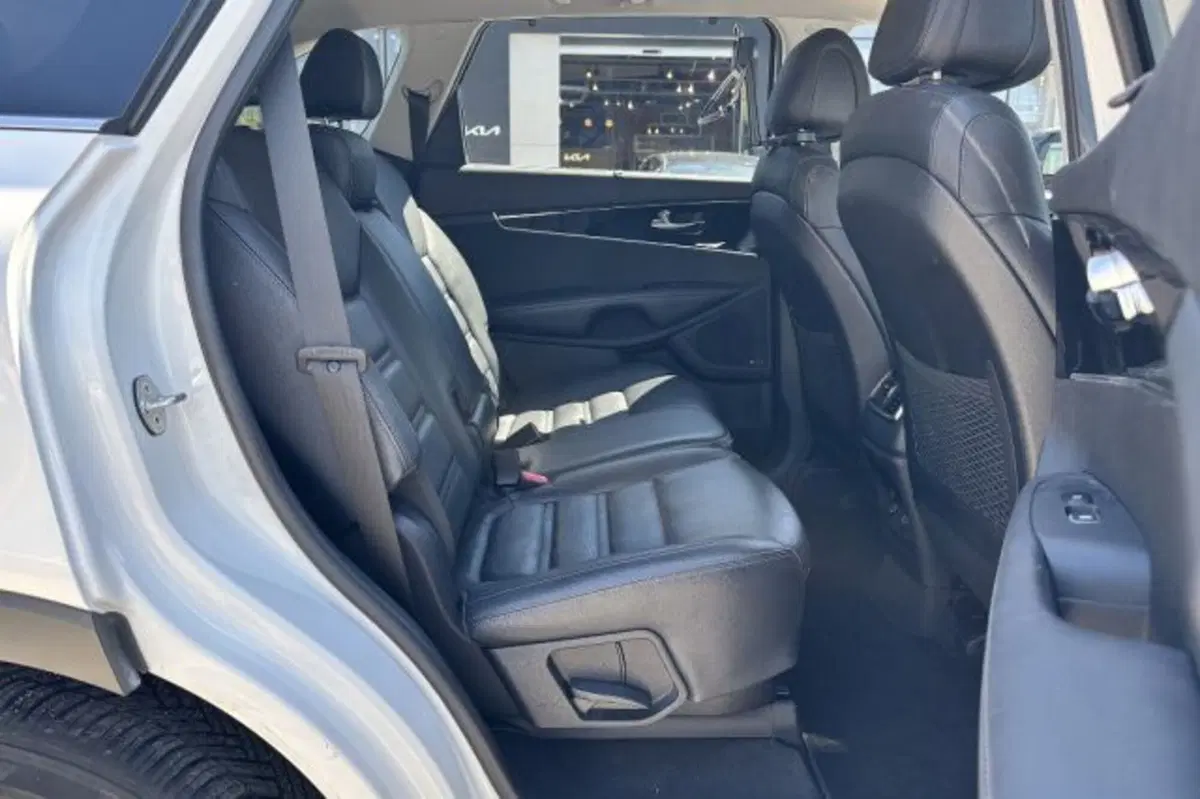 Kia Sorento usata a Latina (10)
