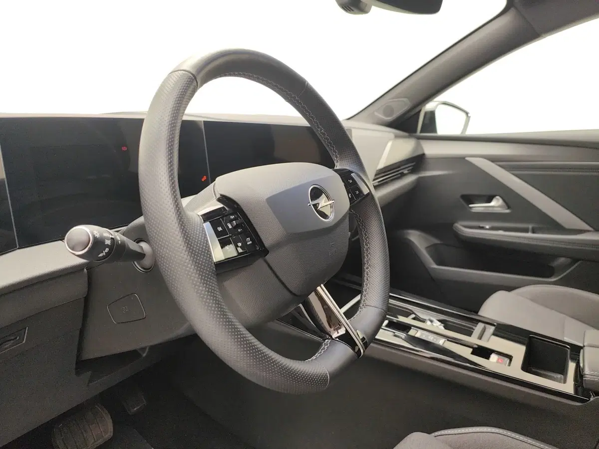 Opel Astra usata a Como (9)