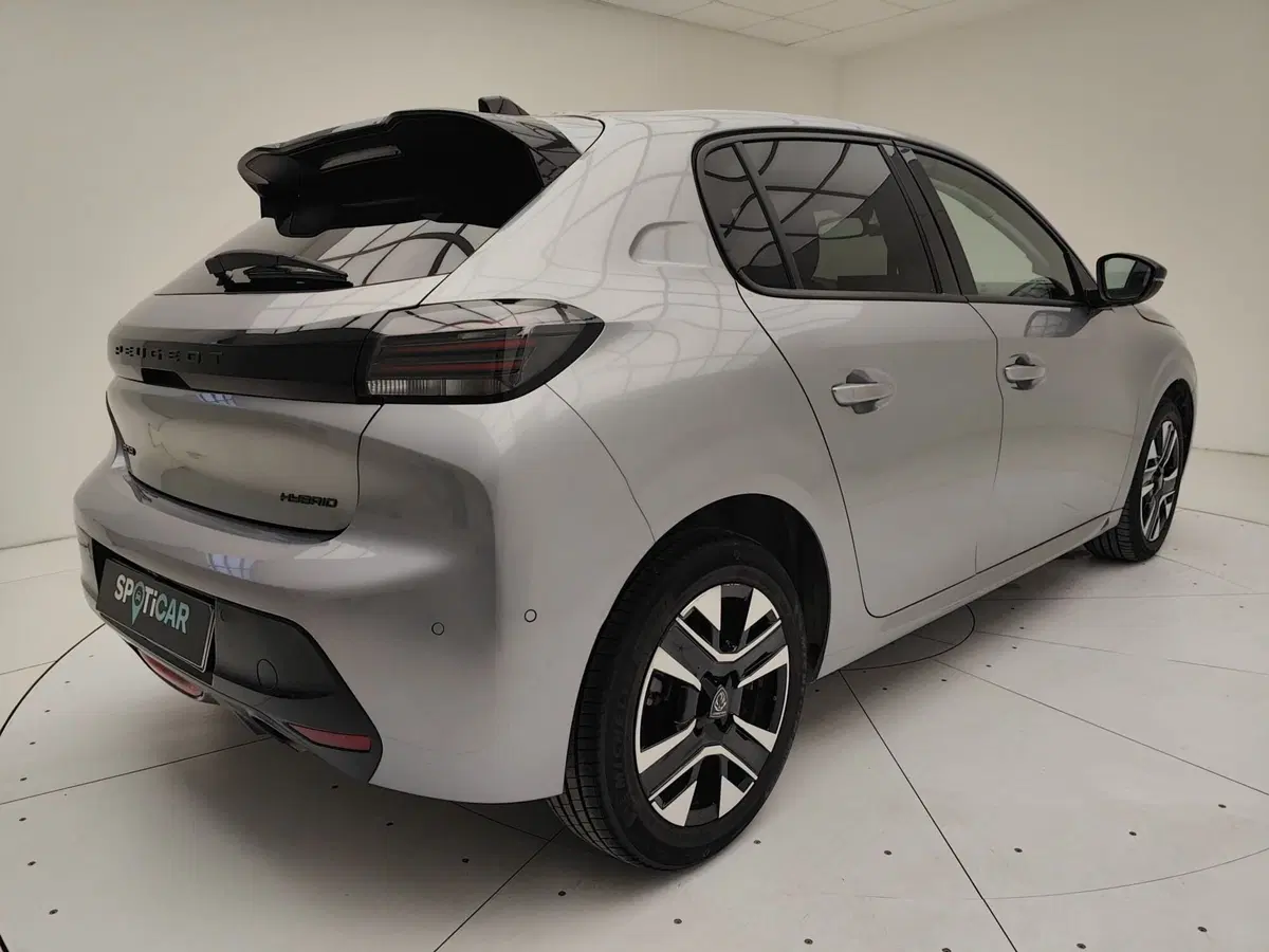Peugeot 208 usata a Como (6)