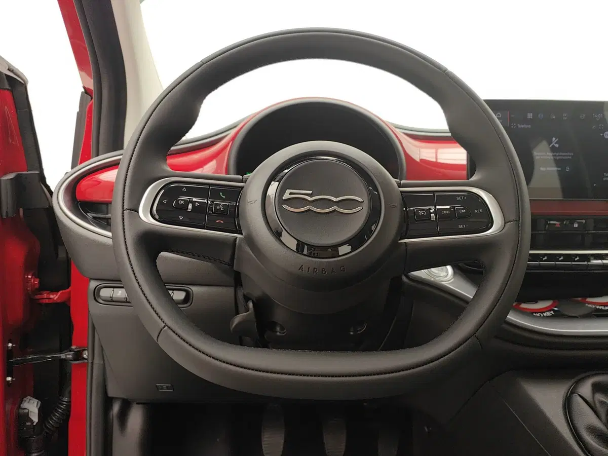 Fiat 500 nuova a Como (13)