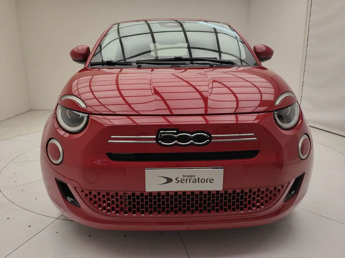Fiat 500 nuova a Como (2)