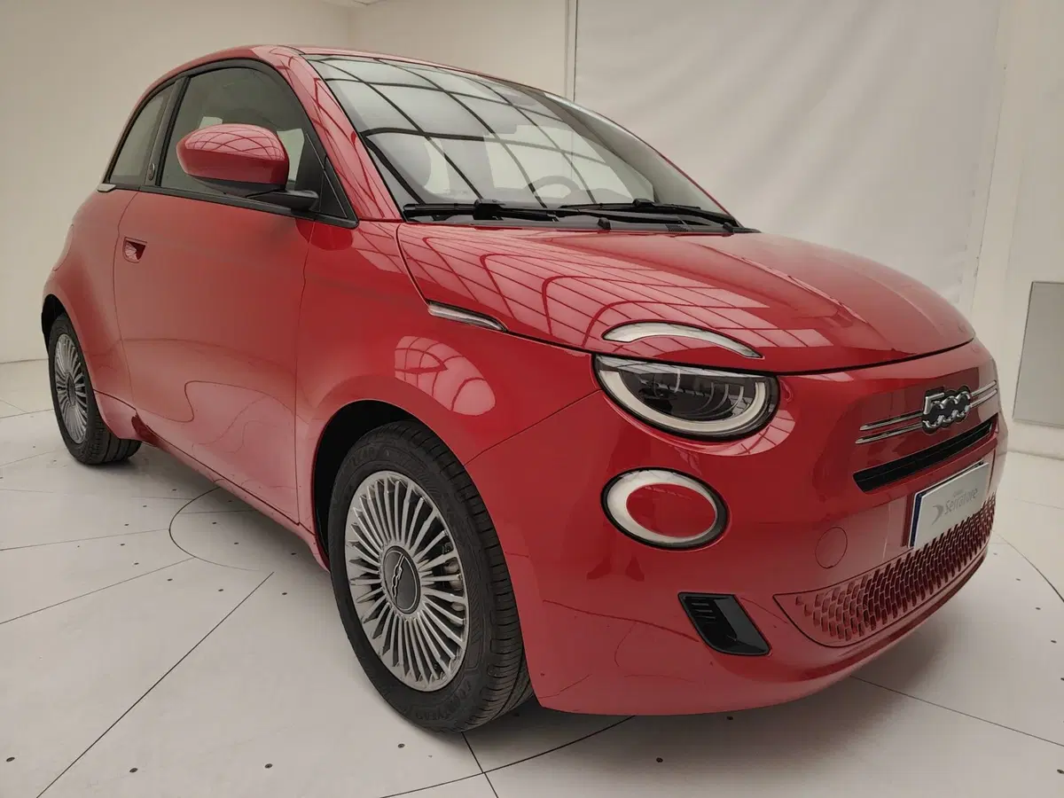 Fiat 500 nuova a Como (3)