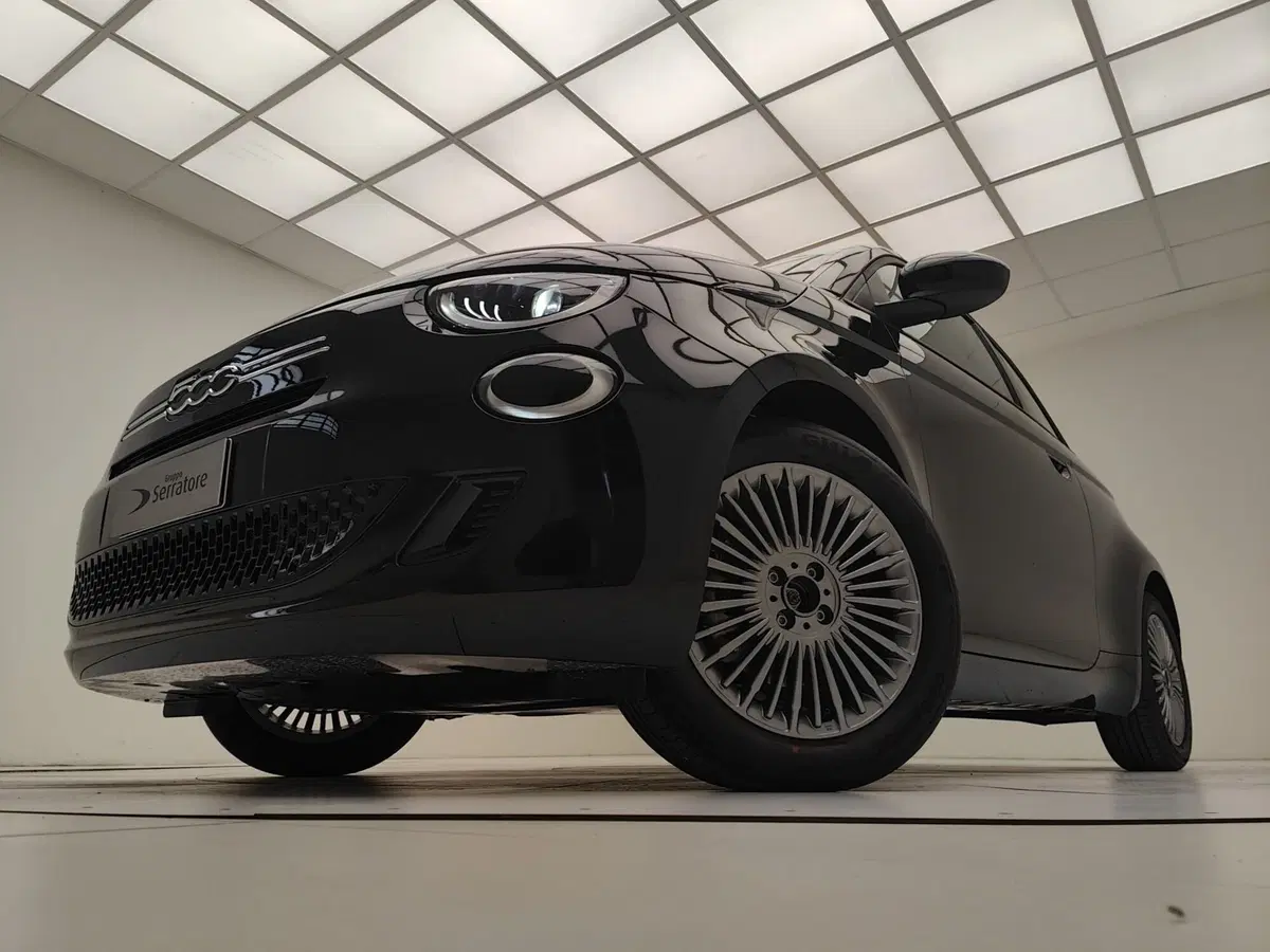 Fiat 500 nuova a Como (14)