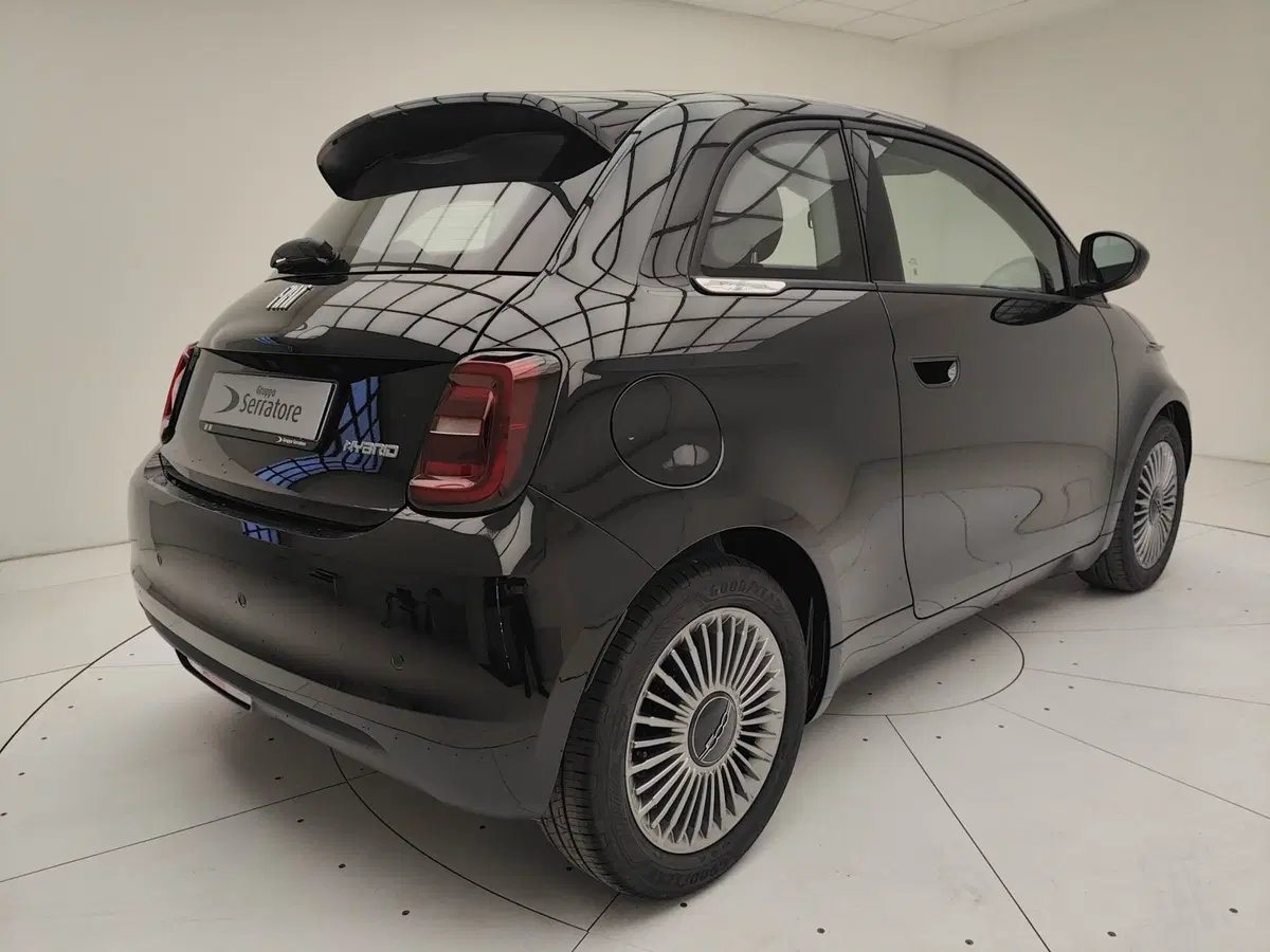 Fiat 500 nuova a Como (6)