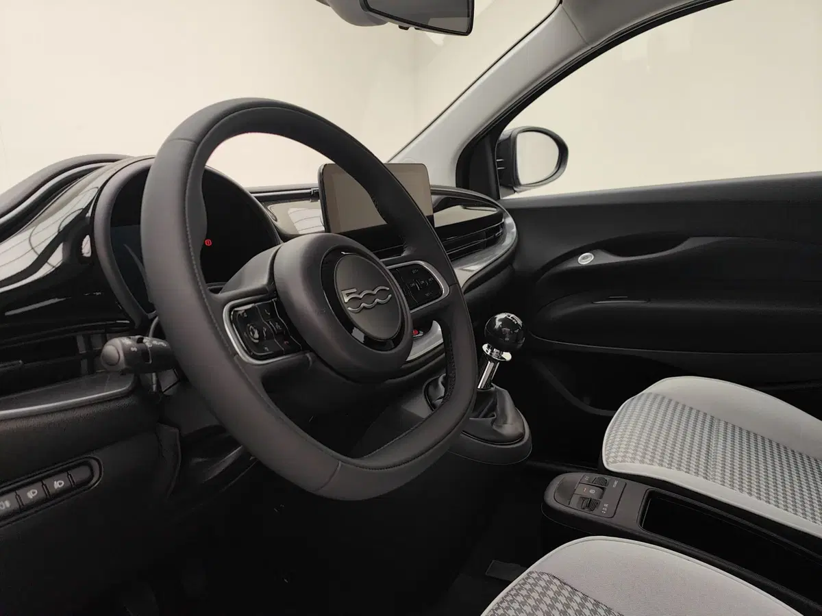 Fiat 500 nuova a Como (7)