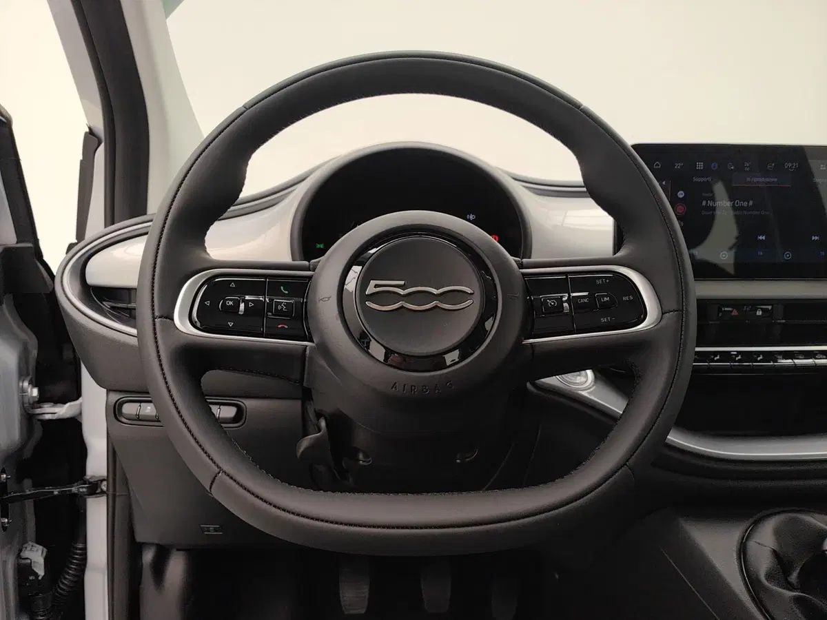 Fiat 500 nuova a Como (15)