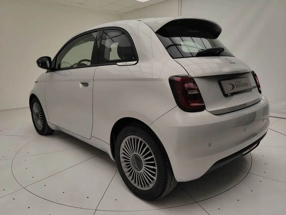 Fiat 500 nuova a Como (4)