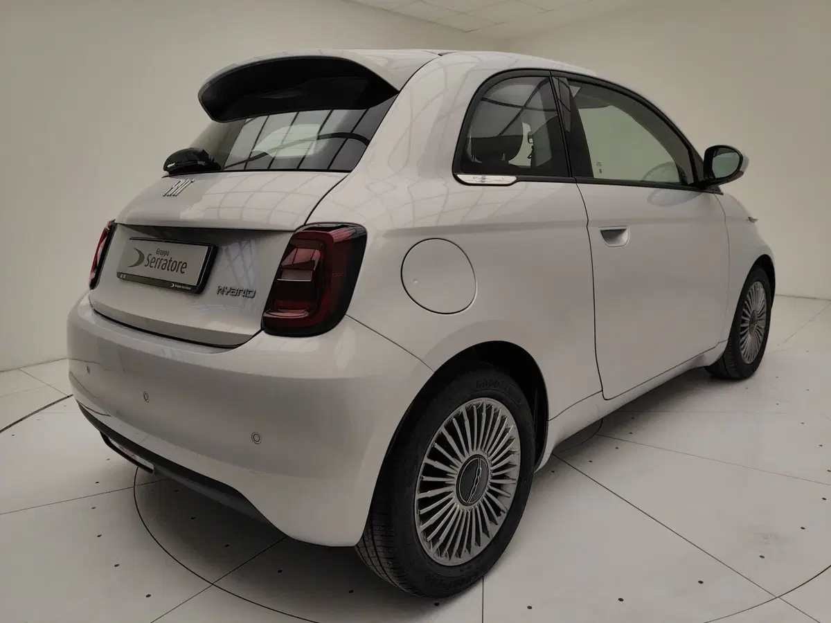 Fiat 500 nuova a Como (6)