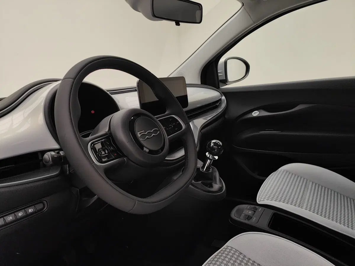 Fiat 500 nuova a Como (8)
